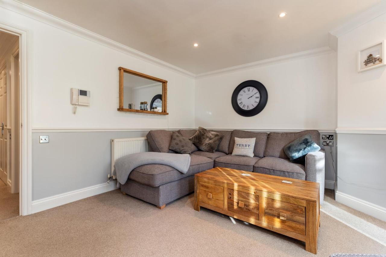 3 South Beach Court - Cosy Seafront Apartment Tenby Zewnętrze zdjęcie
